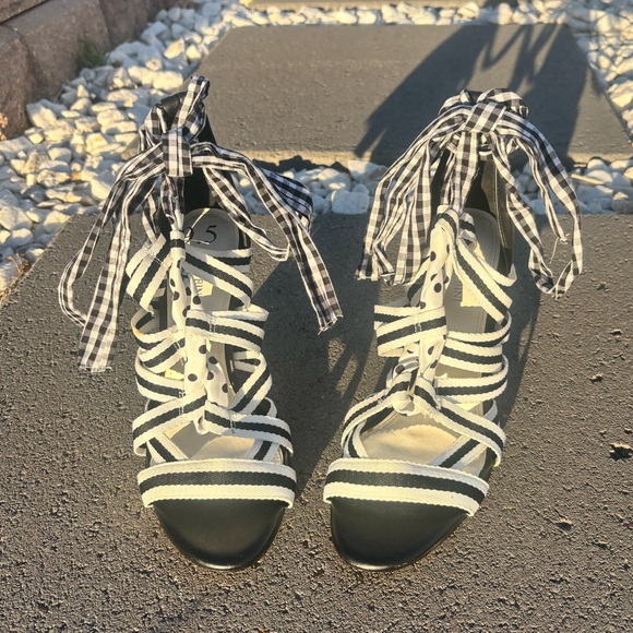 Gianni Bini Black and White Abrianna Gingham Lace-up Stiletto Sandals - Picture 4 of 14